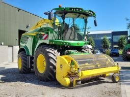 John Deere 8500