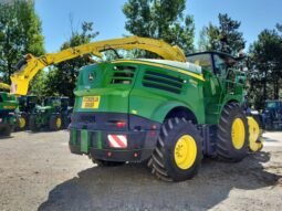 John Deere 8500