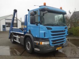 Scania P250 HYVA 14 TON camión portacontenedores