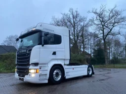 SCANIA R520 V8