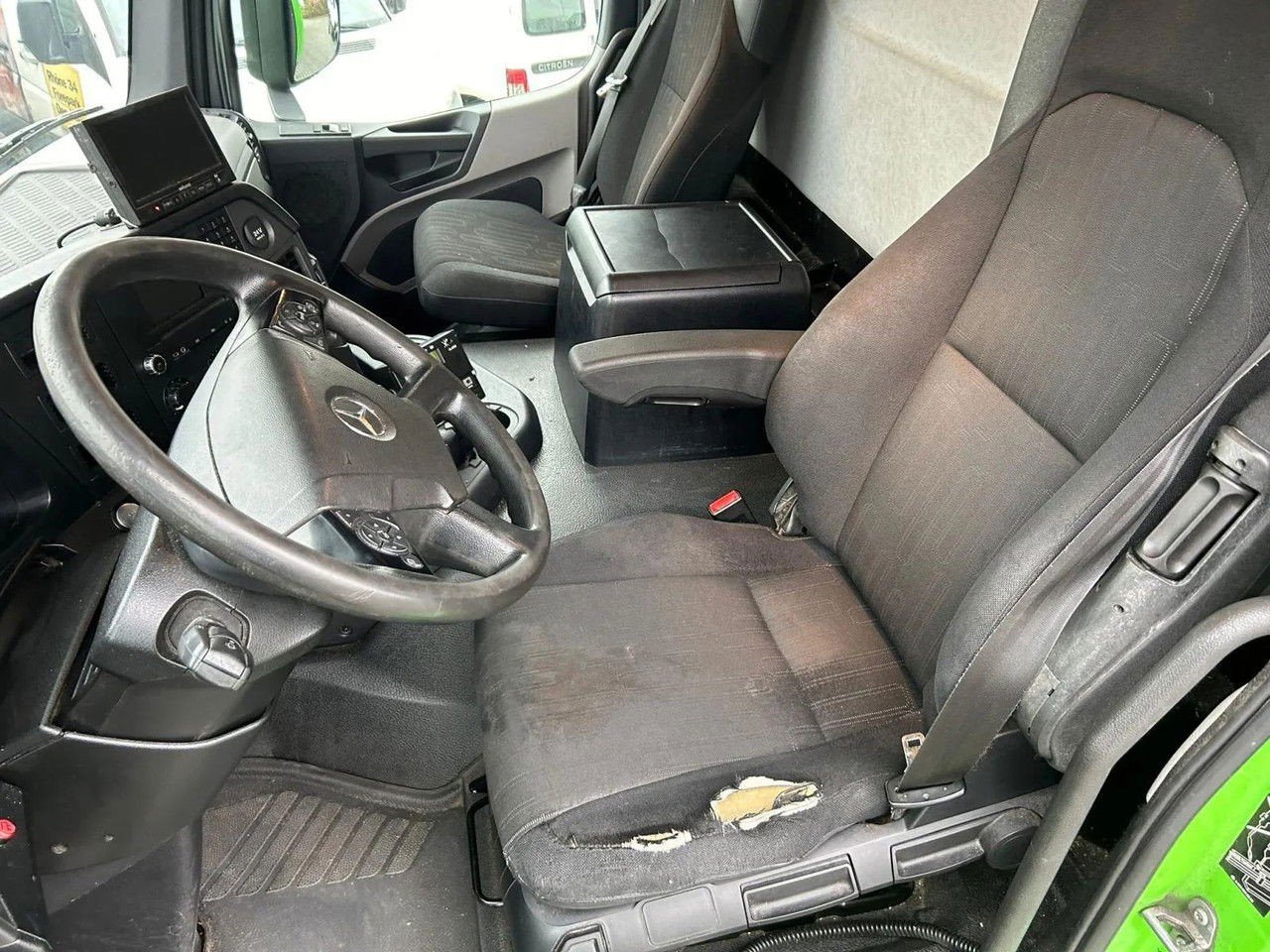 Mercedes-Benz Antos 1824 Thermoking – 24C (Antos 1824 )