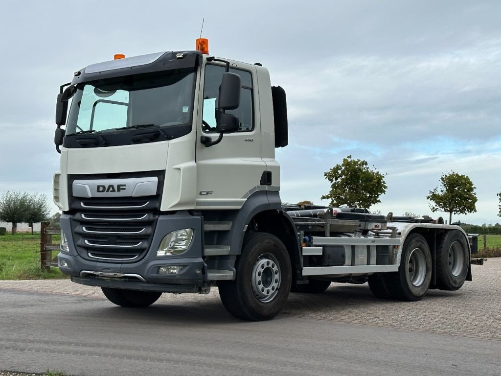 DAF CF 430 FAS 6×2 Haak+Container201982dkm (CF 430 )