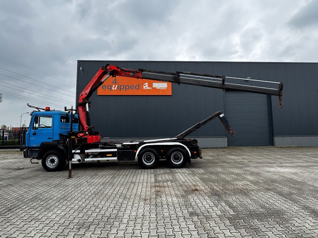 MAN FE 410A, 6×4, Euro 2, Palfinger PK17000 Crane + VDL Hook, full spring, manual gearbox, MOT 9+2025 (FE )