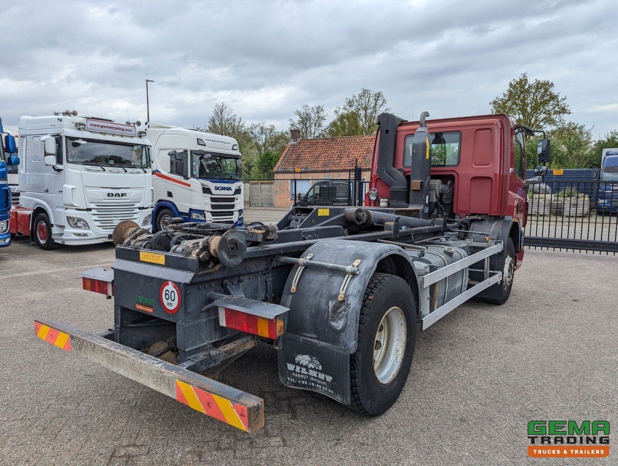 DAF CF 75.250 4×2 Daycab Euro3 – Manual transmission – Hook arm 16T – Steel Suspension (CF 75.250 )