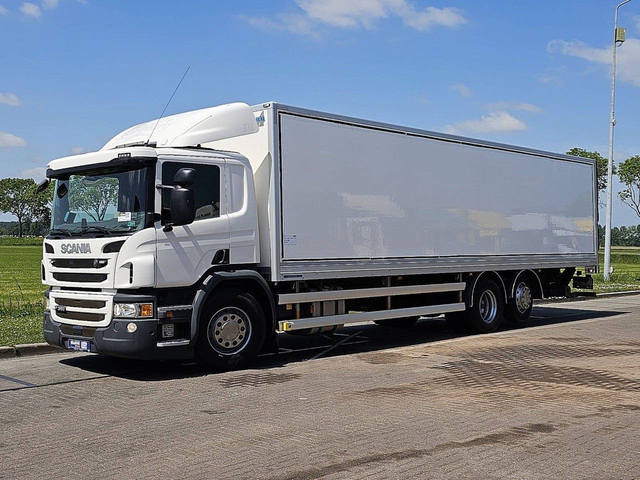 Scania P360 6X24 MNB (P360 )