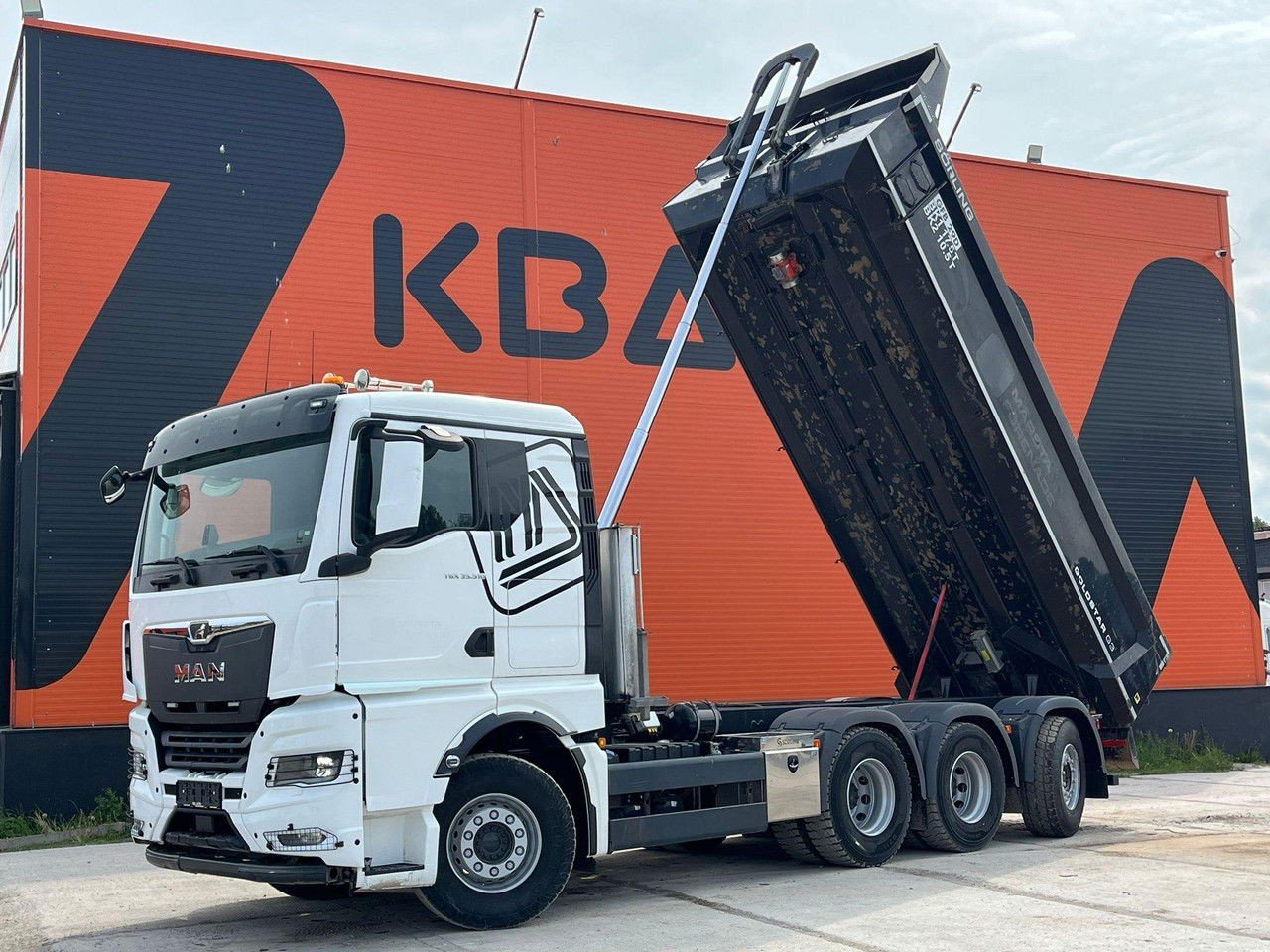 MAN TGX 35.510 8×44 BOX L6127 mm (TGX )