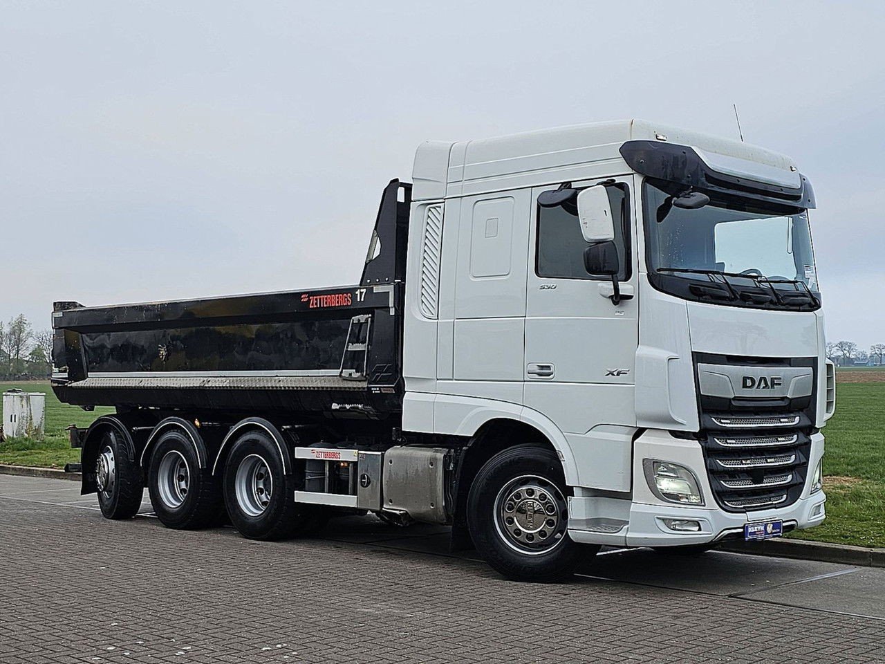 DAF XF 530 8X4 FAW Steel Tipper (XF 530 )