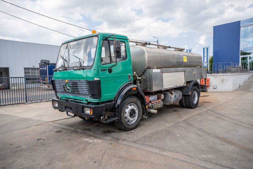 Mercedes-Benz SK 1831 L – Water/EAU-11.500 L/3 Comp. (SK 1831 )