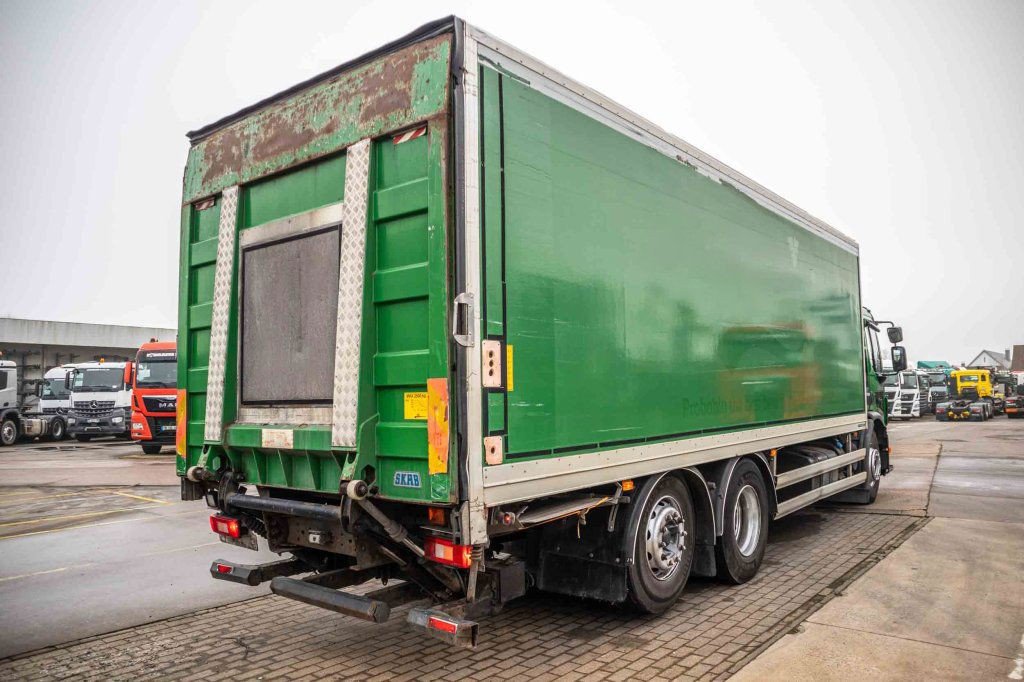 Volvo FE 300 300-6×2 (FE 300 )