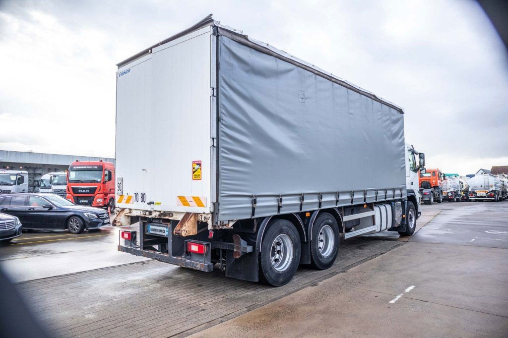 Volvo FM 330 330-6×2-E5+10 pneus/tires+intarder (FM 330 )