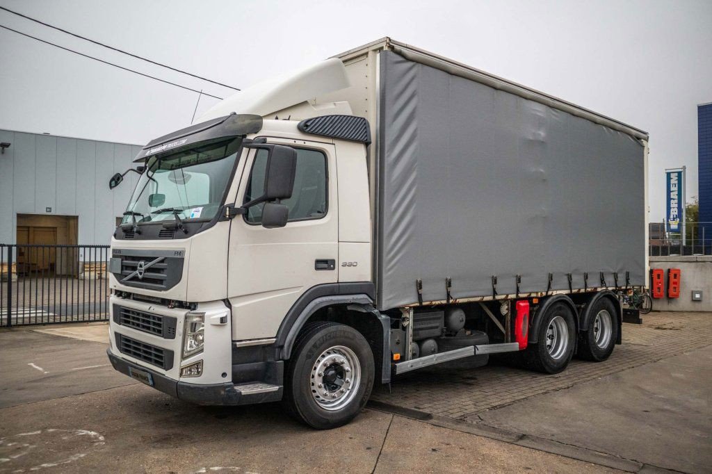 Volvo FM 330 330-6×2-E5+10 pneus/tires (FM 330 )
