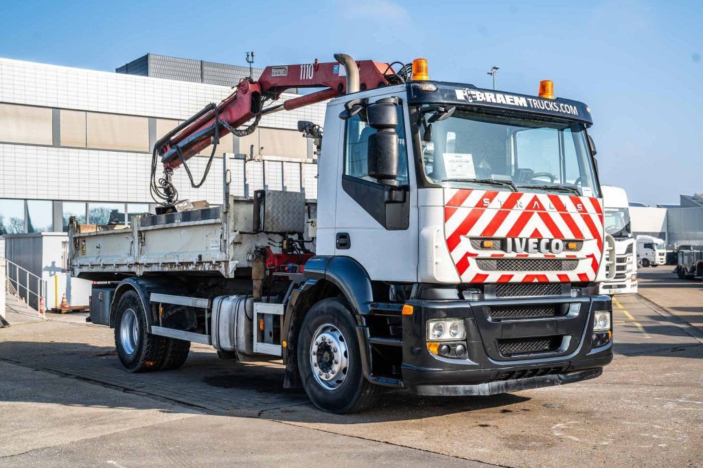 Iveco Stralis 310 E5 + HMF 1110 K2 (Stralis 310 )