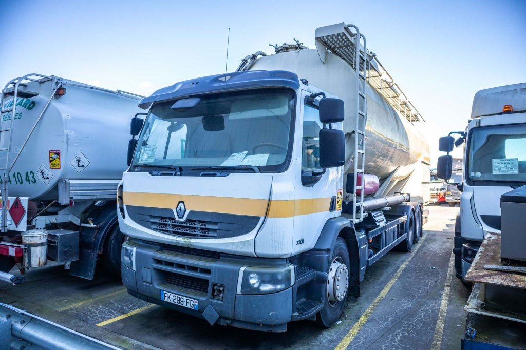 Renault Premium 320 DXI+Citerne Alimentaire  engine problem (Premium 320 )