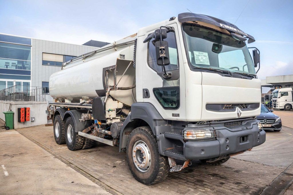 Renault Kerax 370 370-6X4+16000L/5Comp (Kerax 370 )