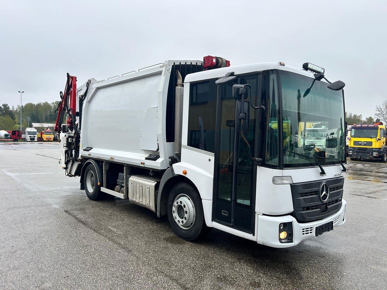 Mercedes-Benz Econic 1830 4X2 Euro6 + Norba + Ferrari Crane (Econic )