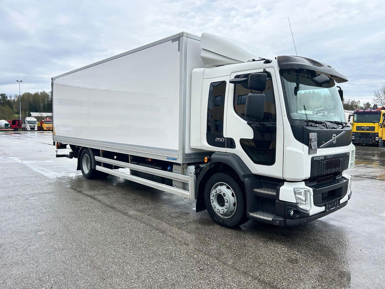 Volvo FL 250 4X2 Euro6 + ADR (FL 250 )