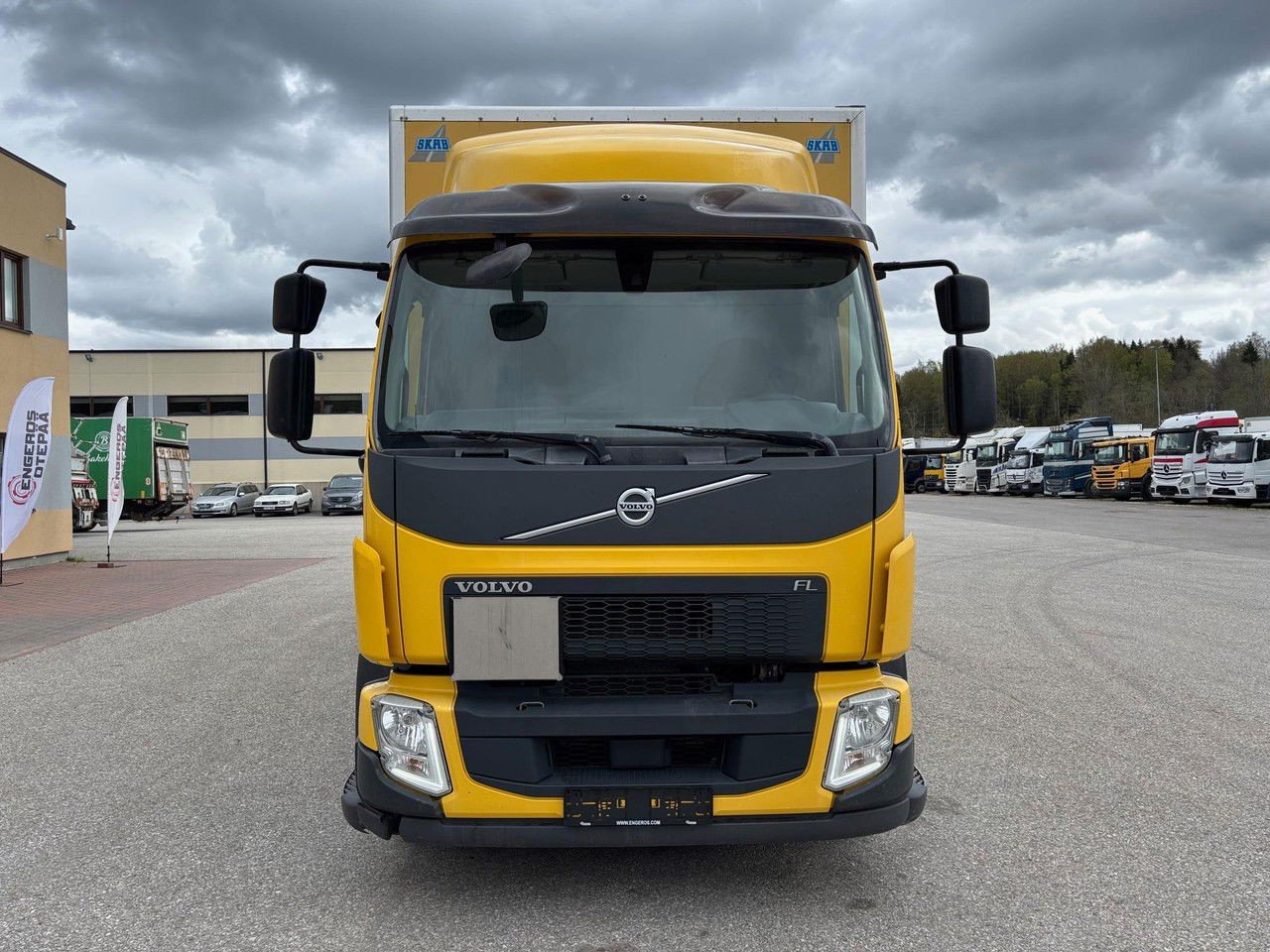 Volvo FL 250 + Side Opening 18T (FL 250 )
