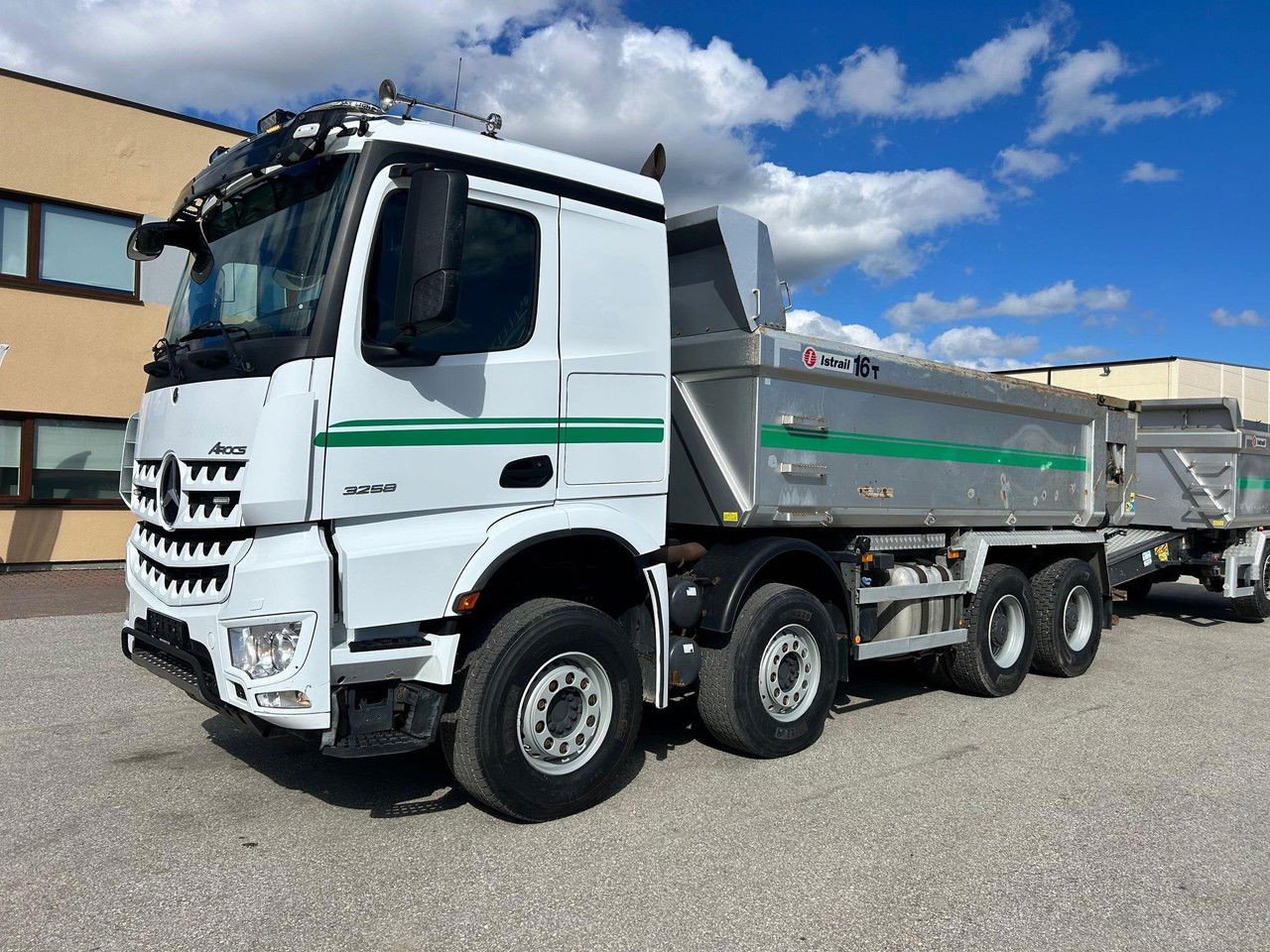 Mercedes-Benz Arocs 3258 8X4 Euro6 + Retarder (Arocs 3258 )