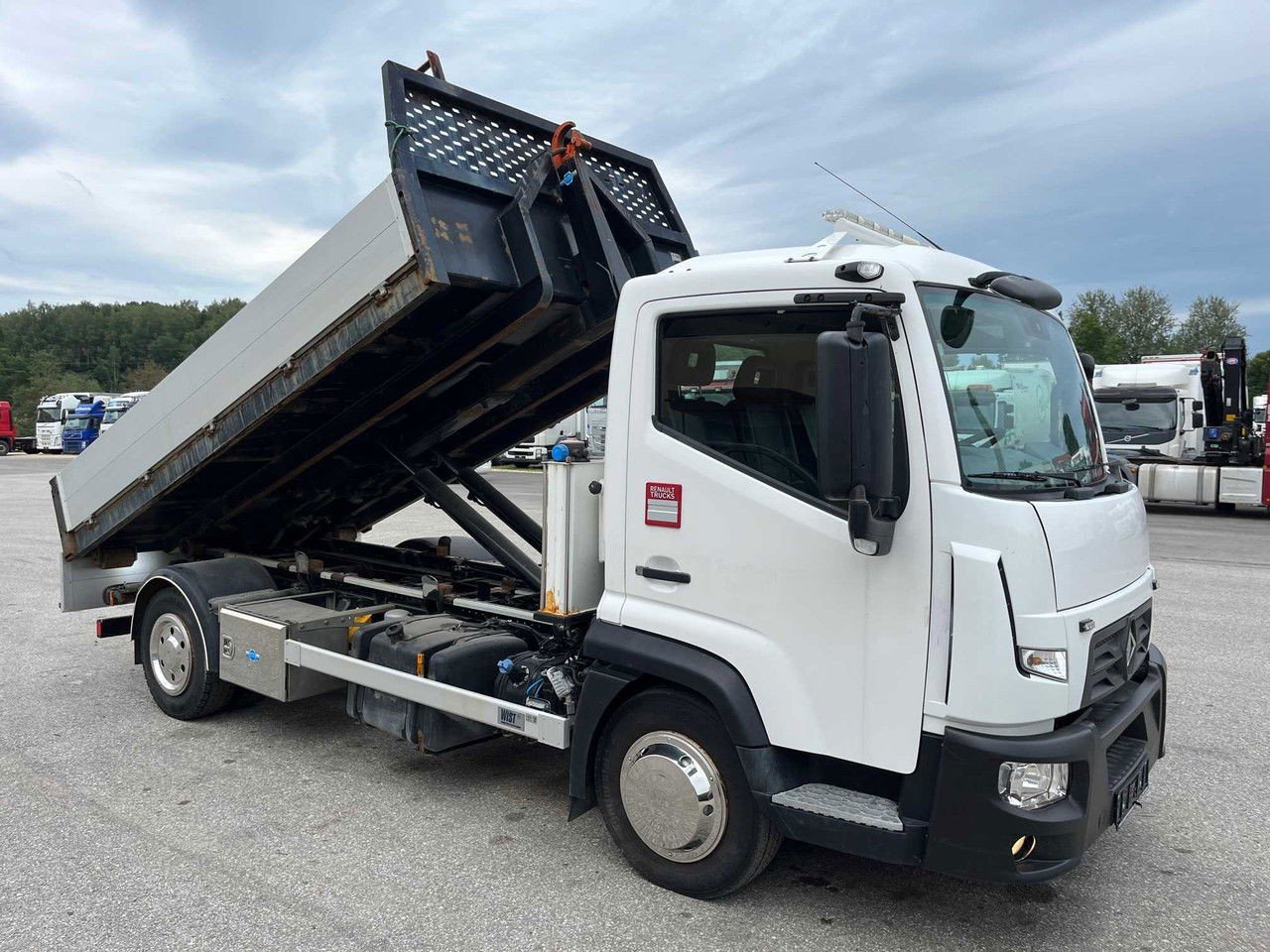 Renault 5 D7,5 4X2 Euro 6 + Hooklift + BOX 45000 km (5 )