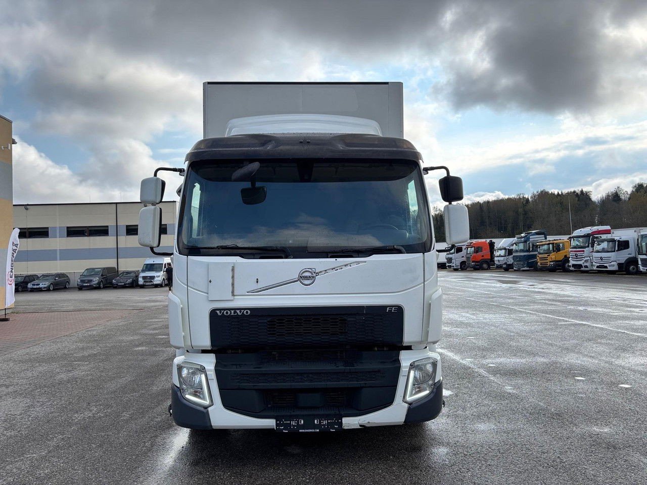 Volvo FE 320 + Side Opening (FE 320 )