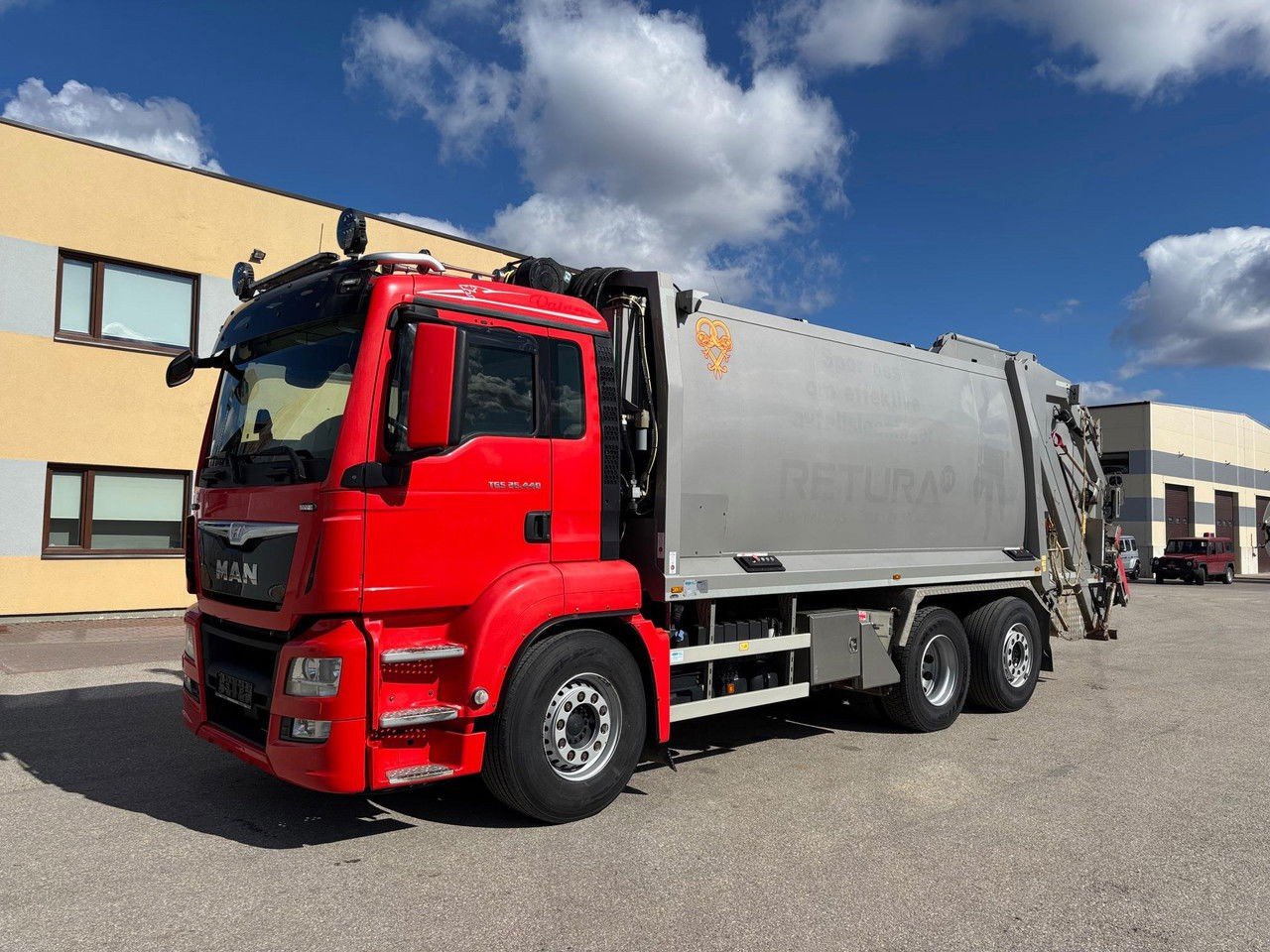 MAN TGS 26.440 6×24 + Joab Press 21,7 M3 + Vinch (TGS 26.440 )