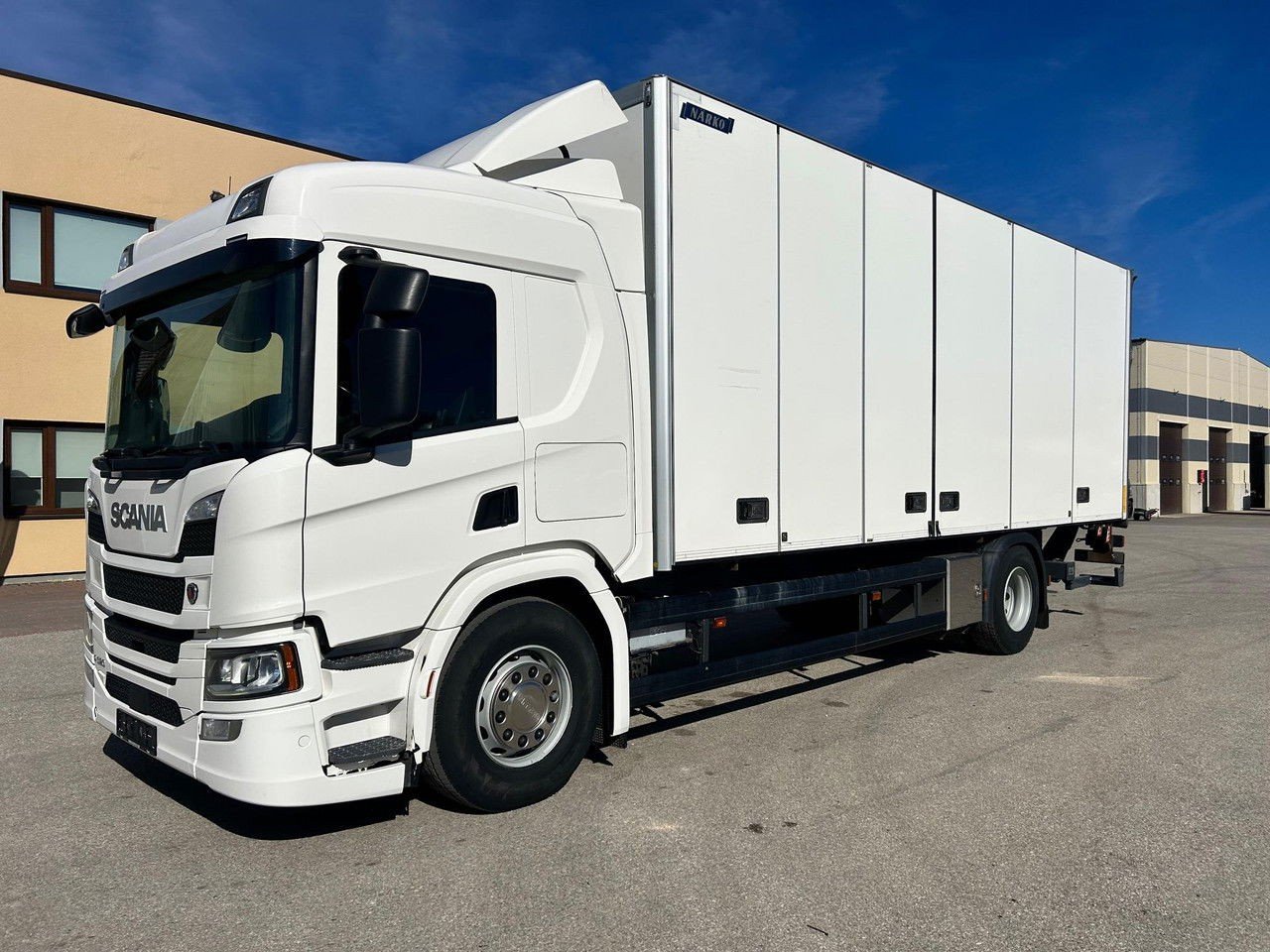 Scania P320 4X2 Euro6 + Side Opening (P320 )