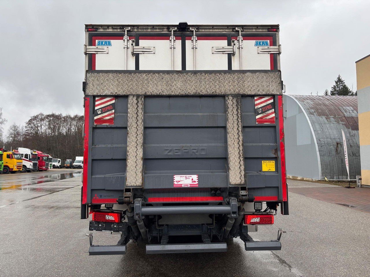 Scania R410 8×44 + Mitsubishi TU100SA Multitemp (R410 )