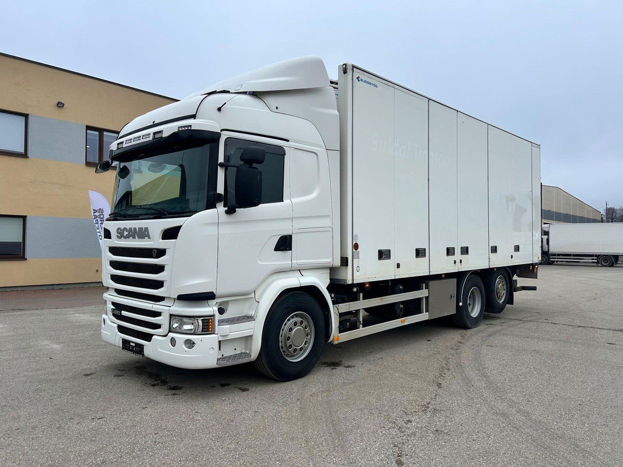 Scania G490 6X2 Euro6 + Retarder + Side Opening + Carrier Supra 1250 MT (G490 )