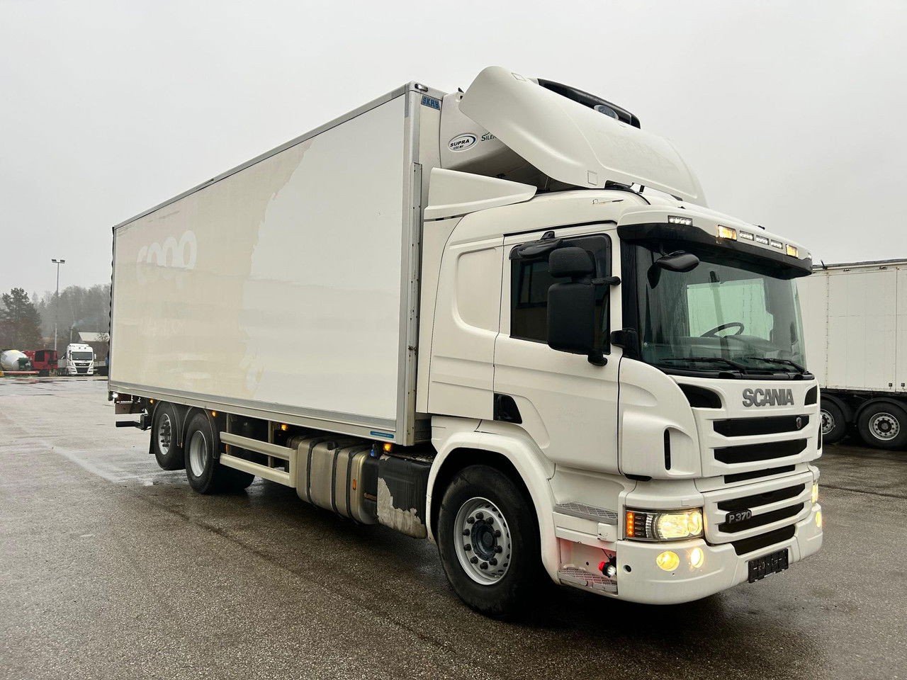 Scania P370 6X24 Euro6 + Carrier Supra 1250 MT + Double Stock (P370 )