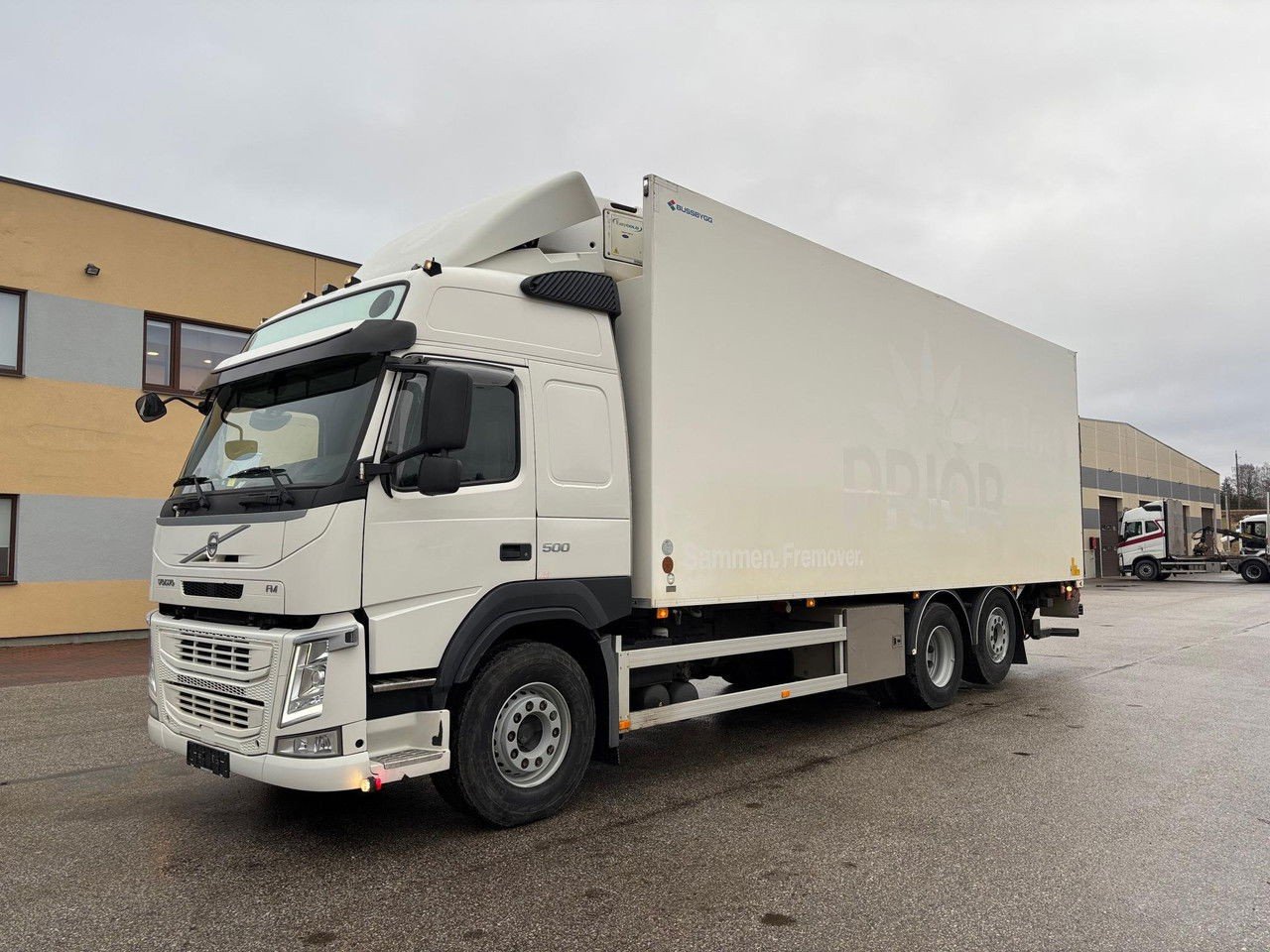 Volvo FM 500 6X24 + Retarder + Carrier Supra 850 (FM 500 )