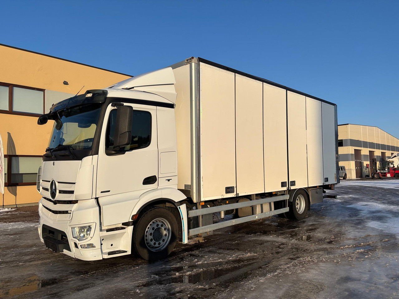 Mercedes-Benz Antos 1830 Euro6 + Side Opening (Antos 1830 )