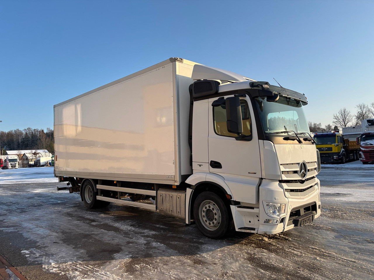 Mercedes-Benz Antos 1830 Euro6 + Side Opening (Antos 1830 )