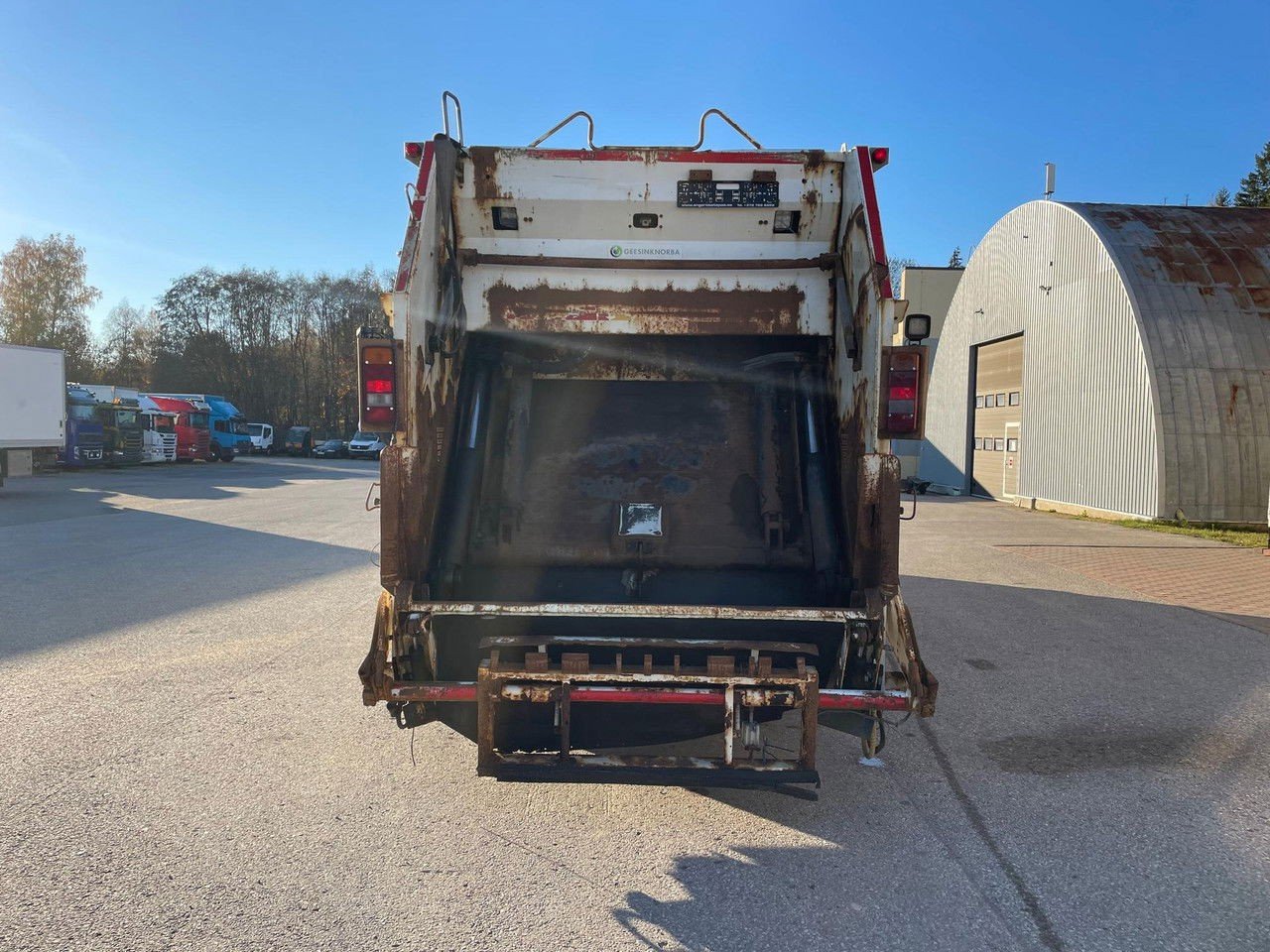 Volvo FM 330 6×24 + Euro5 + Vinch (FM 330 )