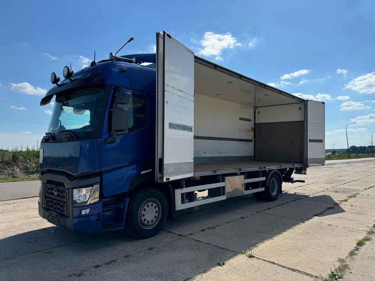 Renault T380 4×2 Euro6 + Side Opening (T380 )