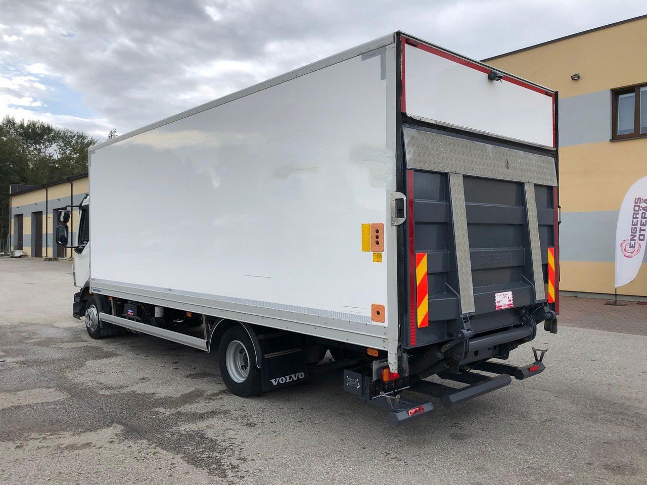 Volvo FL 210 4×2 Euro6 199 000KM (FL 210 )