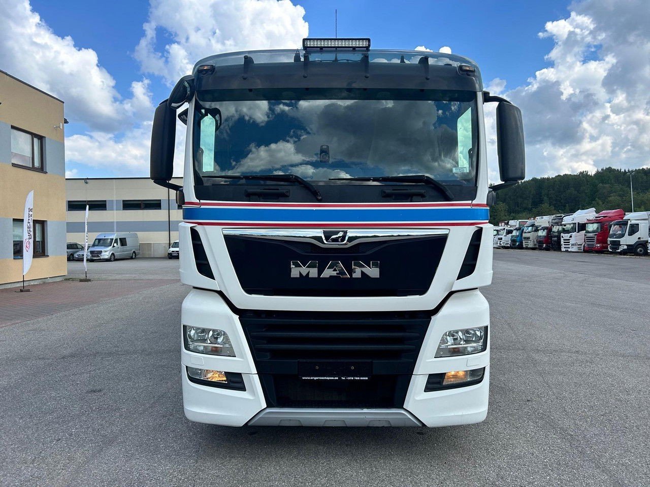 MAN TGX 26.540 Euro6 6X24 + Mitsubishi TU100S (TGX 26.540 )