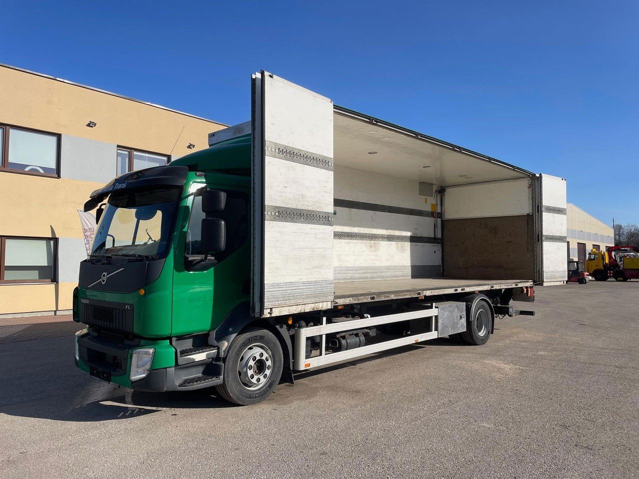 Volvo FL 250 4×2 Euro 6 Side Open BOX (FL 250 )