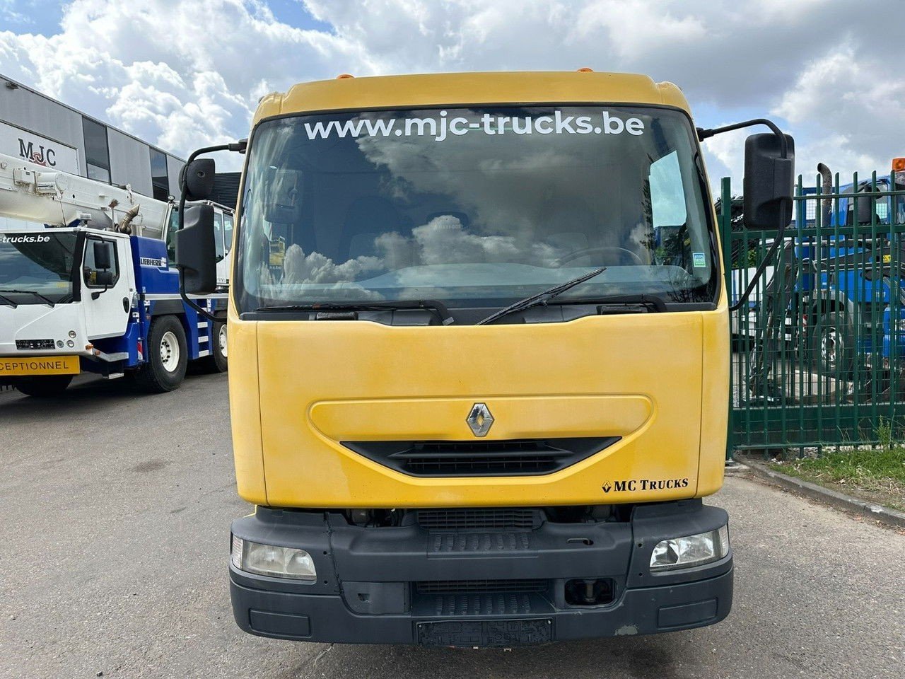 Renault Midlum 220 DCI 4×2 12T – Euro 3 – Hooklift / Abrollkipper / Amplirol / Gancho – 243.000km – AIR Suspension – BE Truck (Midlum 220 )