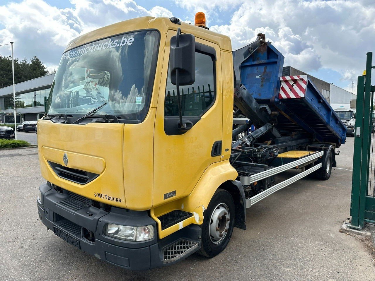 Renault Midlum 220 DCI 4×2 12T – Euro 3 – Hooklift / Abrollkipper / Amplirol / Gancho – 243.000km – AIR Suspension – BE Truck (Midlum 220 )