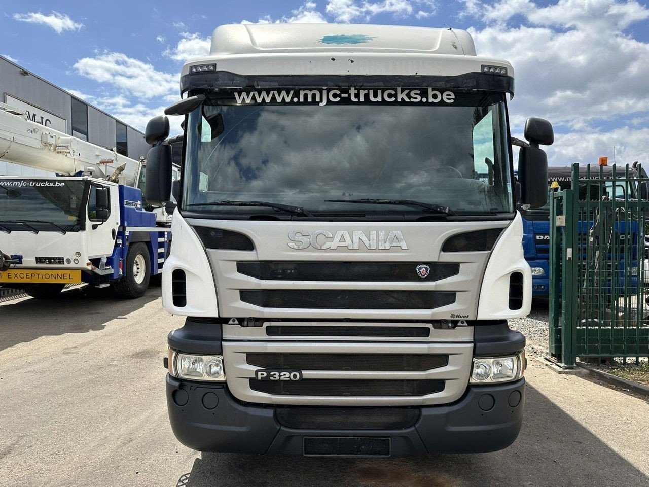 Scania P320 Retarder – Closed BOX 8m25 x 2m47 x 2m30 – Taillift 2000kg – Euro 6 – Good Condition (P320 )