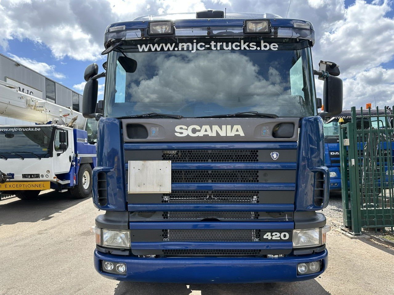 Scania L 124L-420 6×2 Hooklift VDL 20T – Steel Spring / Ballestas / Blatt – Manual – Mechanical Pump – 10 Tires Double Wheels (L )