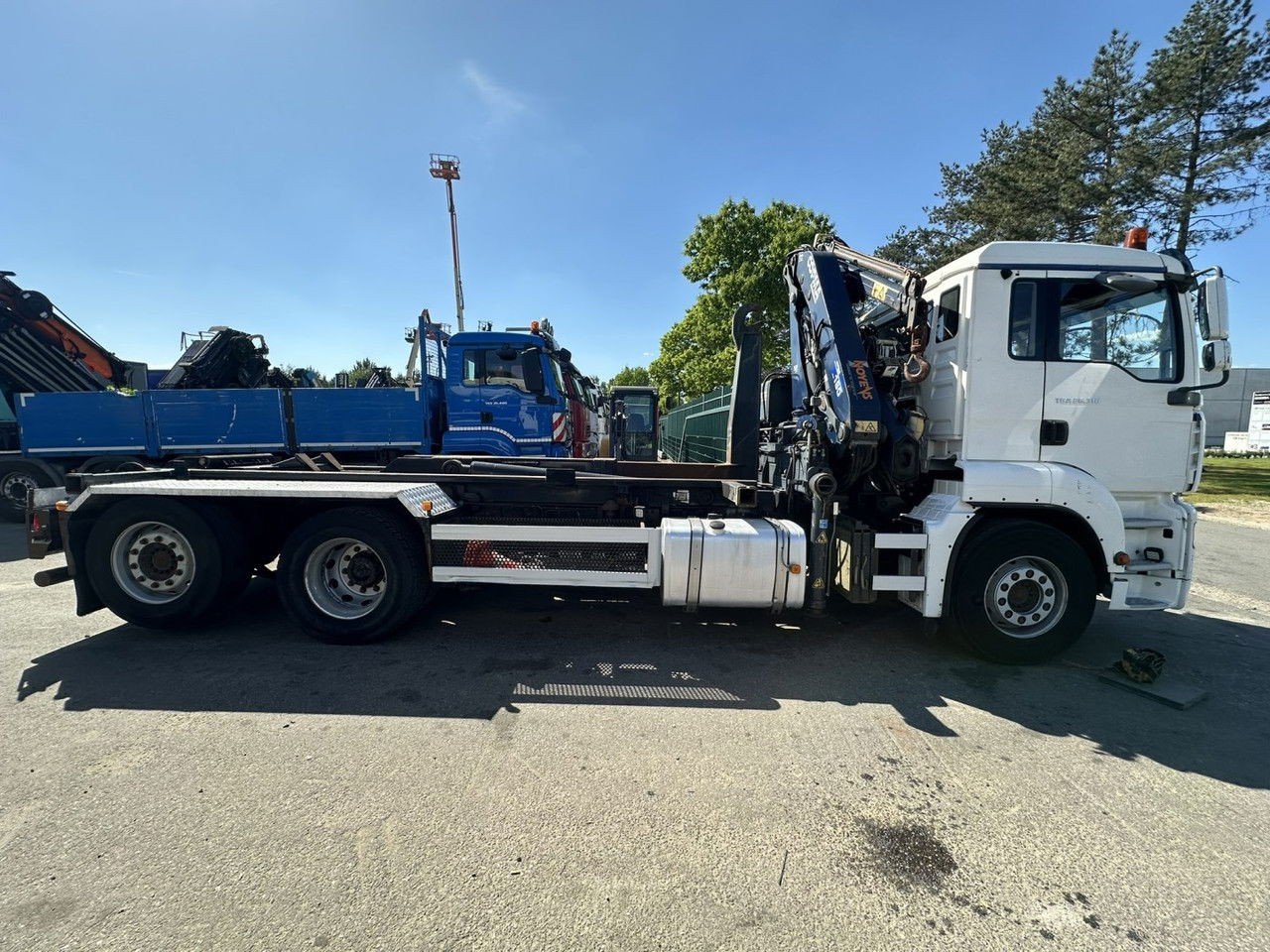 MAN TGA 26.310 6X2 Hooklift + Crane Copma 160.4 + JIB J2 + Winch – Radio – Lift + Steering Axle – Euro 3 – BE (TGA 26.310 )
