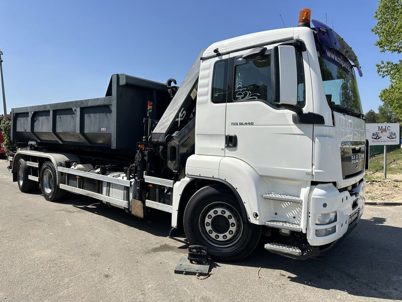 MAN TGS 18.440 6×2 Hooklift 26T + Crane Hiab 244 EP-3 Hipro + Radio + Rotator – Lift Axle – Euro 5 – BE Truck (TGS 18.440 )