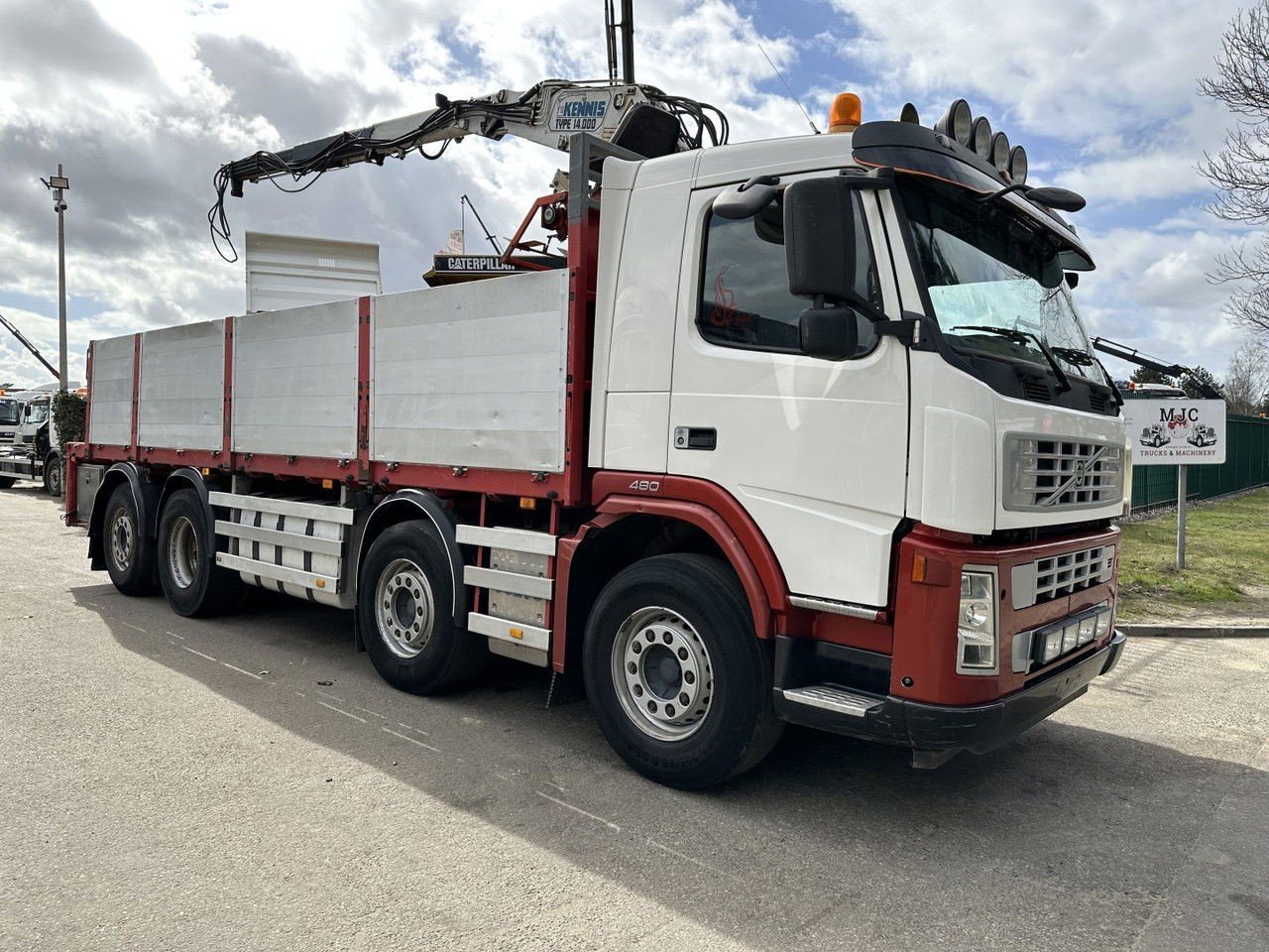 Volvo FM 480 8X2 – Euro 5 – Steering Axle / Lenk Achse + Kennis 14.000R – I Shift (FM 480 )