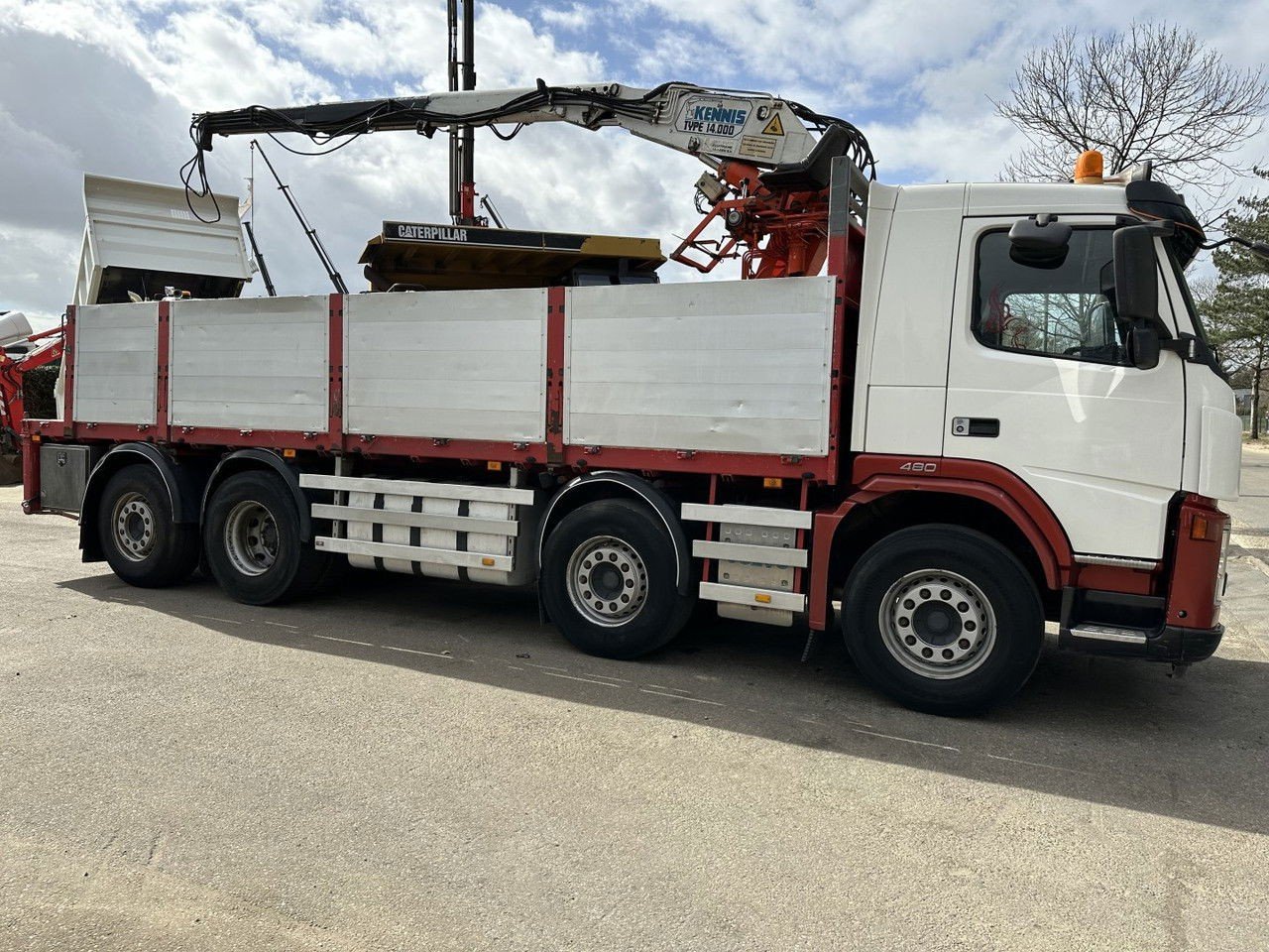 Volvo FM 480 8X2 – Euro 5 – Steering Axle / Lenk Achse + Kennis 14.000R – I Shift (FM 480 )