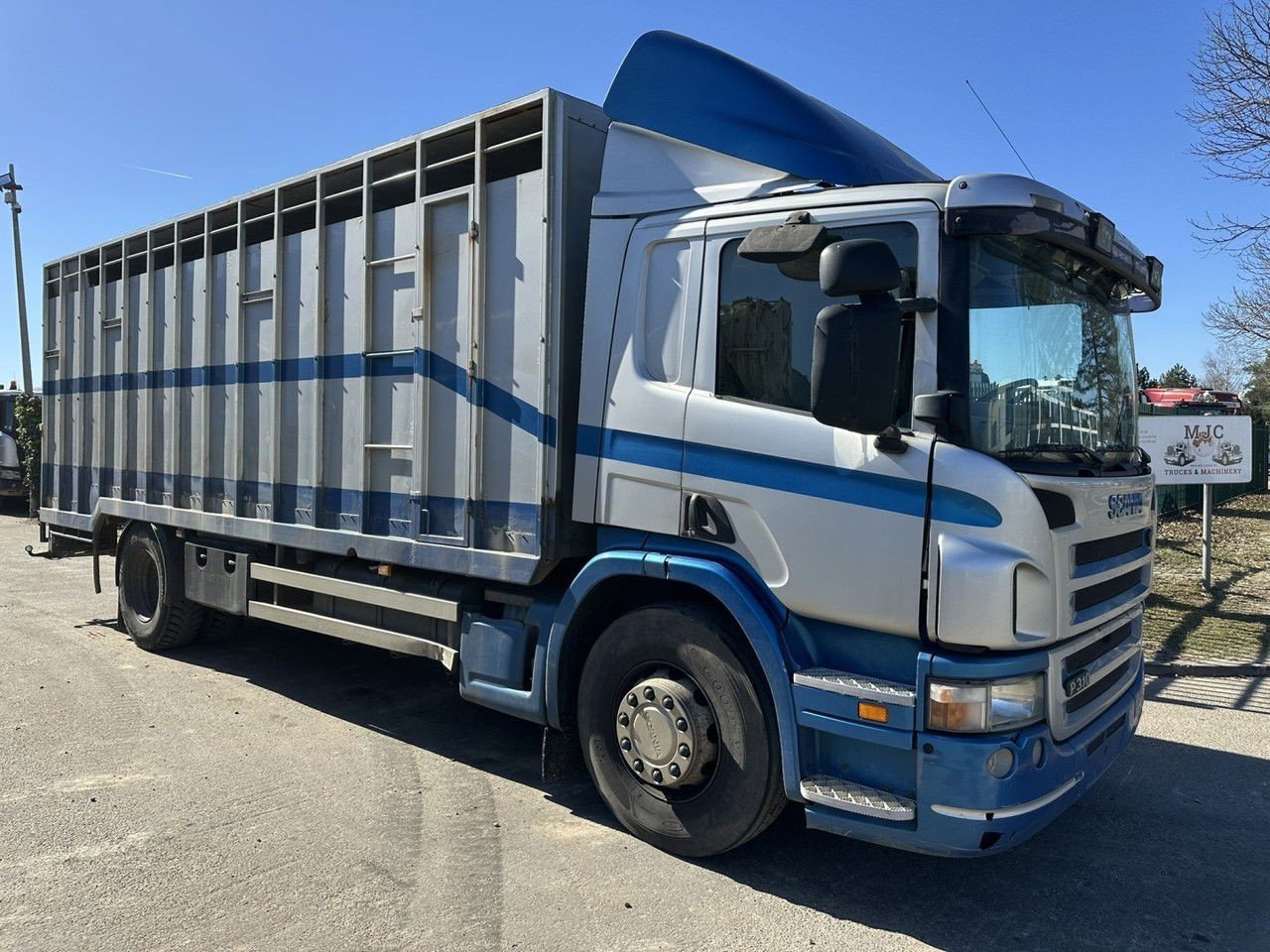Scania P310 4×2 Animal Transport – ALU BOX 7m – Manual – AIR Suspension – A/C – Belgian Truck (P310 )
