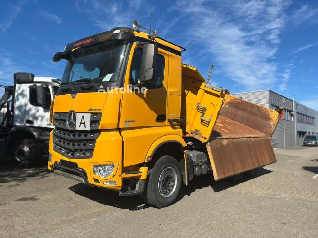 Mercedes-Benz (Arocs 2663 )