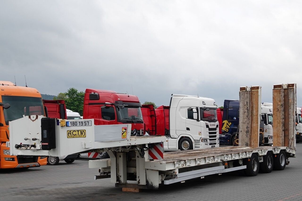 ACTM Naczepa Laweta / Niskopodwoziowe / Najazdy Hydraul Iczne / 13,6 M()