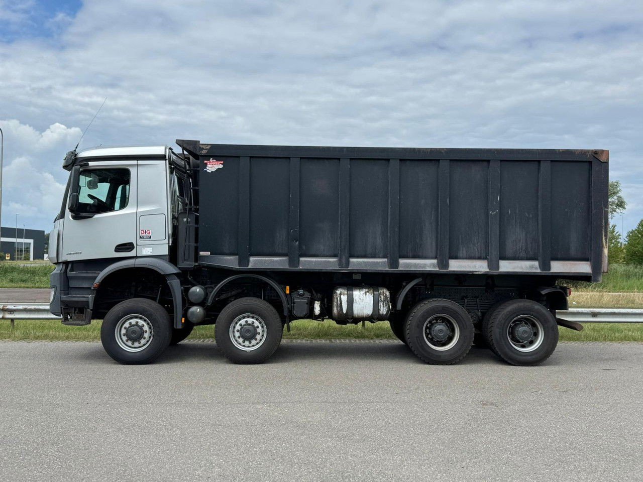 Mercedes-Benz Arocs MercedesBenz 4848 8×8 tipper (Arocs )