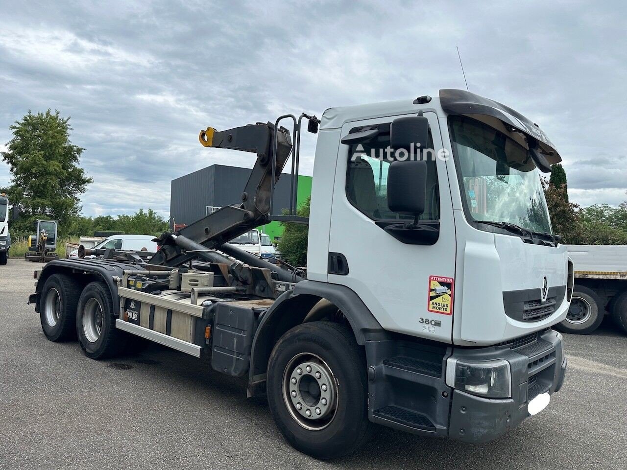 Renault (LANDER 380DXI )